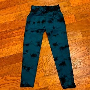Women’s Wear Cute Leggings Blueish Green Tie-dyed Black